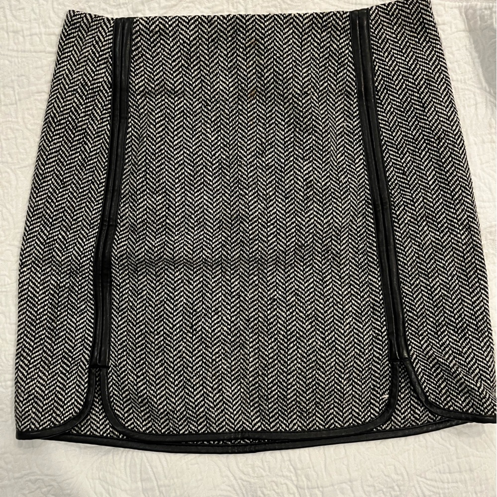 High waisted herringbone skirt